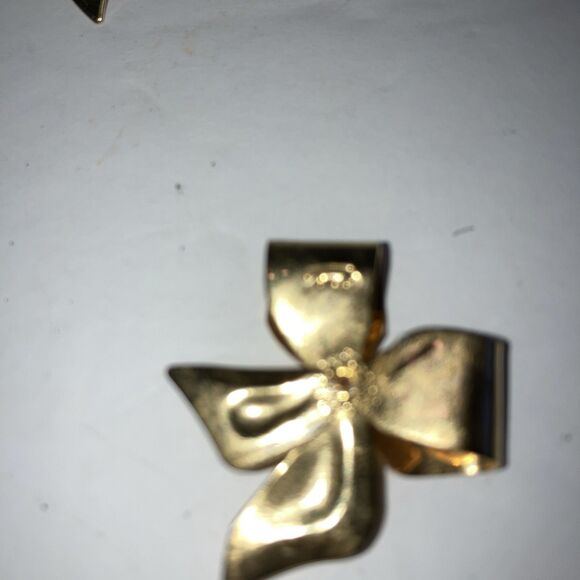 Vtg TARA Earrings, Signed Satin Enamel Rhinestone Ribbon Bow Costume Jewelry - Picture 2 of 3